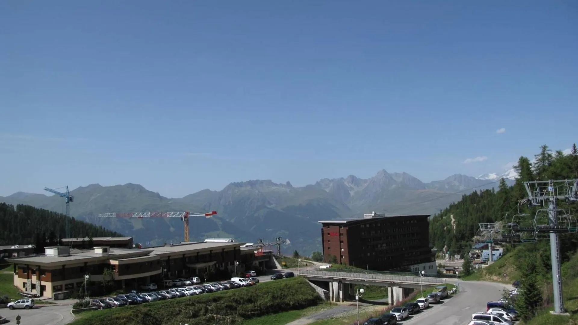 Appartement Pour 6 Pers Au Pied Des Pistes Avec Balcon - Plagne Centre - Fr-1-351-61 La Plagne Lejlighed
